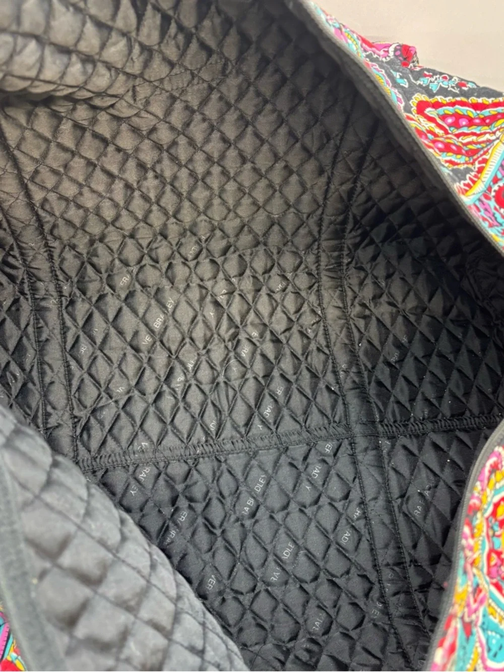 Vera Bradley Quilted Weekend Travel Duffle Bag~ Retired Parisian Paisley Print - Picture 6 of 9